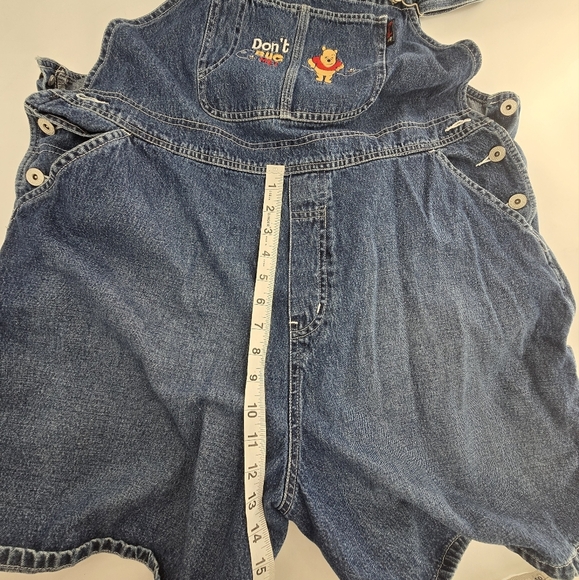 Vintage Disney Y2K Winnie the Pooh “don’t Bug Me” embroidered overall shorts 20W - Picture 9 of 9